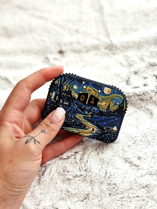 Artisan MTG Life Counter – Smooth Dual Dials with Elegant Artistic Faceplate Design